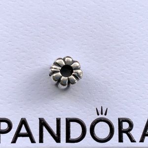 Pandora Sterling Ribbed Clip